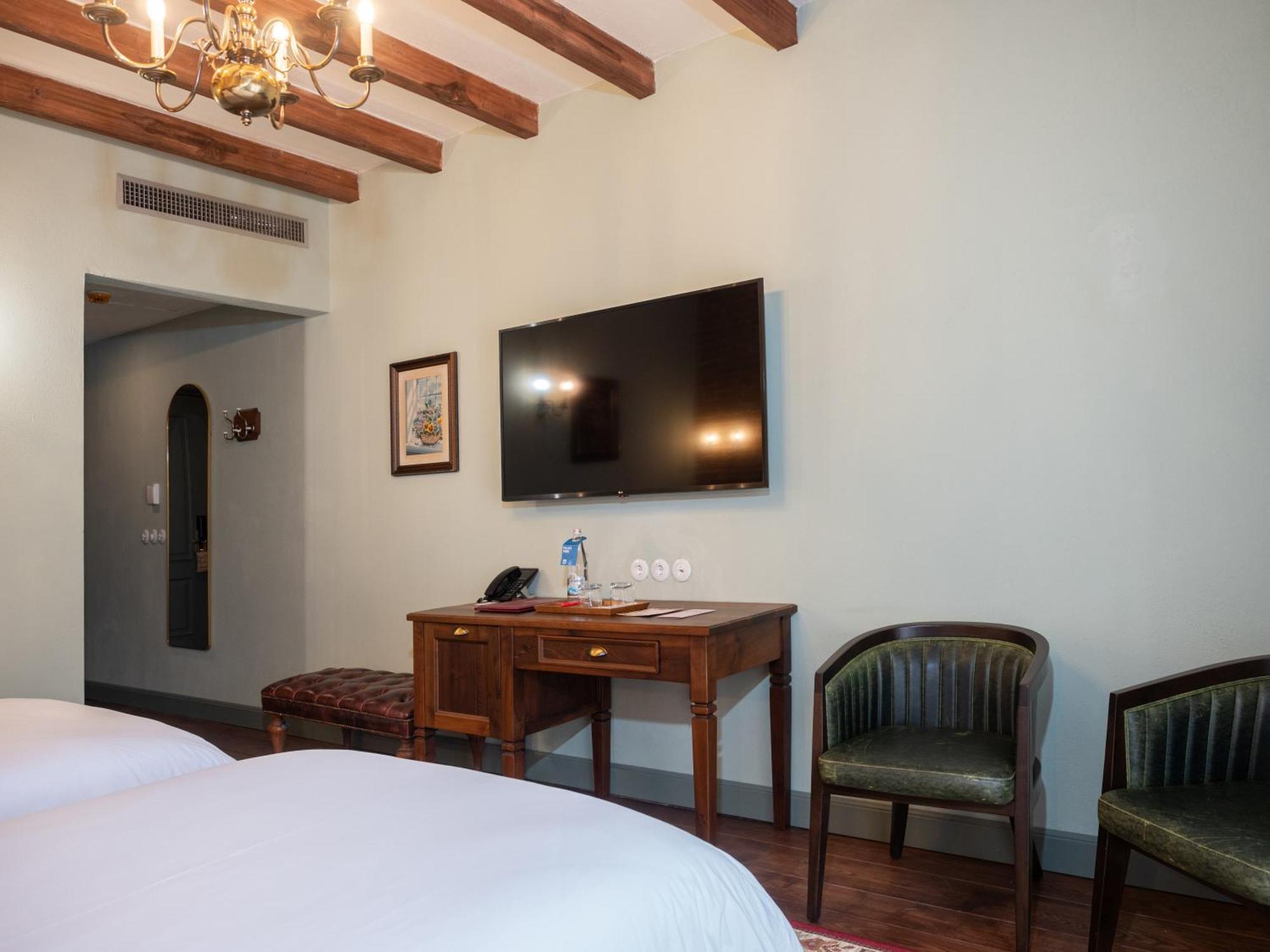 Vila Ebel Hotel Pool & Spa Korce Luaran gambar
