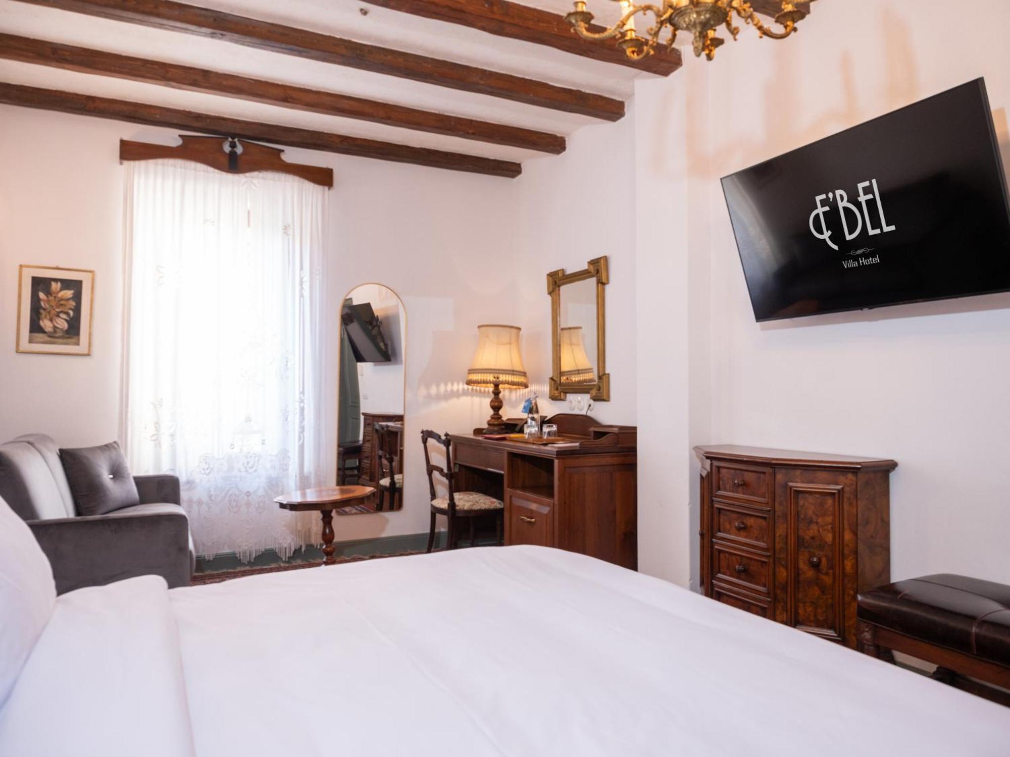 Vila Ebel Hotel Pool & Spa Korce Luaran gambar