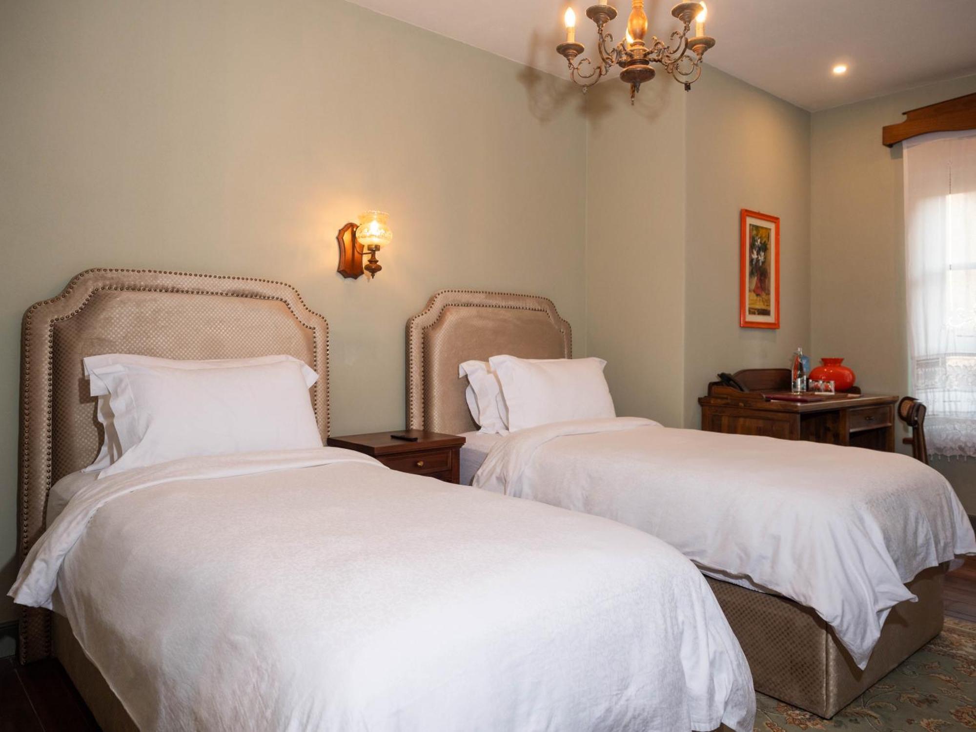 Vila Ebel Hotel Pool & Spa Korce Luaran gambar